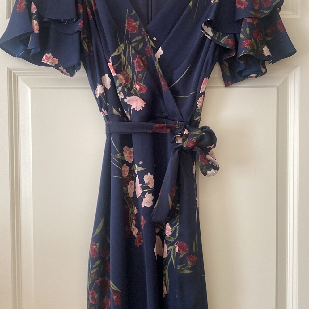 DKNY Midi Floral Dress Size 4 Flutter Sleeve Tie Waist Navy Easter Garden Party - Picture 13 of 15